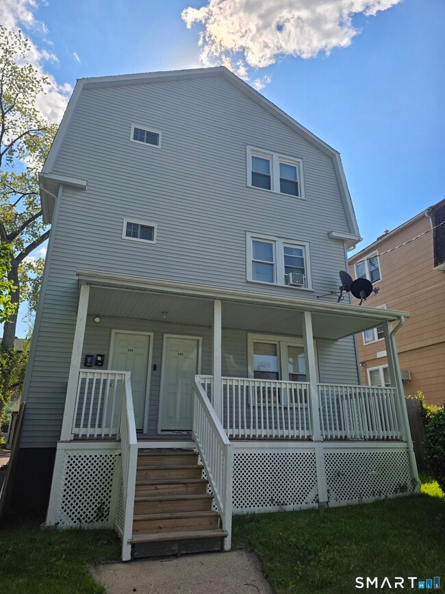 Building Photo - 242 Enfield St Unit 1