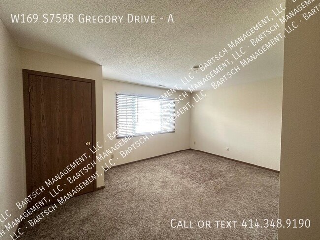 Photo - W169S7598-S7598 Gregory Dr Unit A
