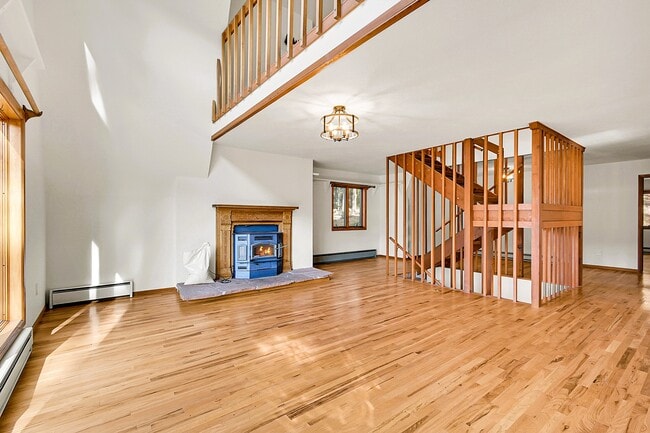 Photo - 28195 Cragmont Dr