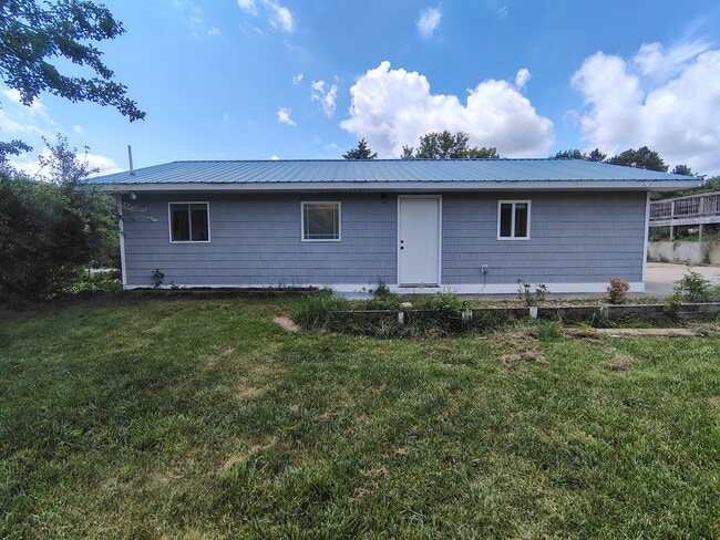 Photo - 11641 S Johnson Rd