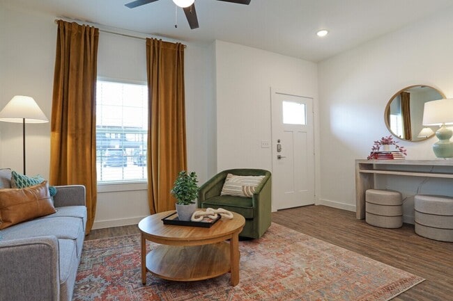 Building Photo - Leighton Rental