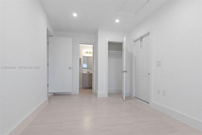Photo - 1481 SW 49th Ave