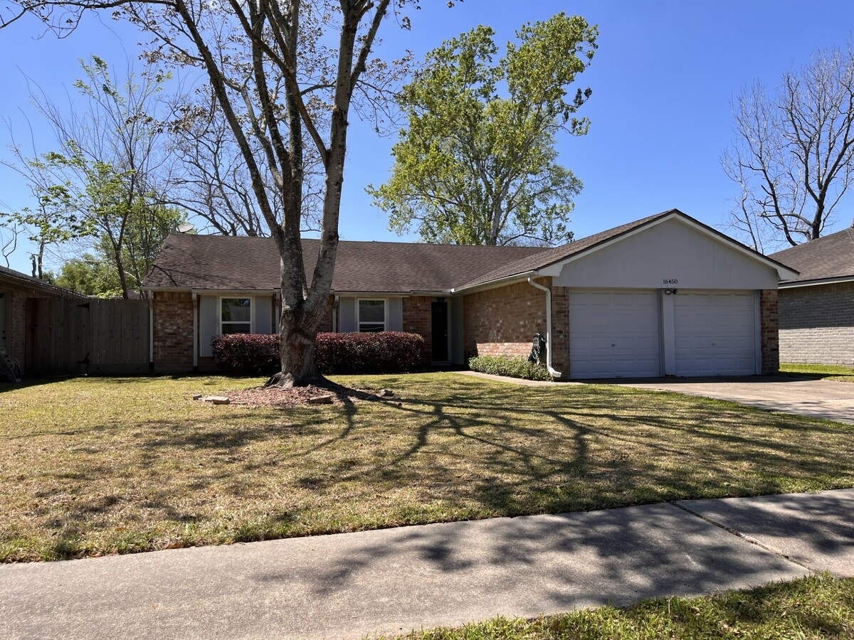 Photo - 16450 Hibiscus Ln