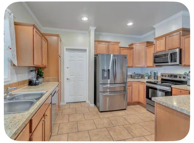 Photo - 1006 Long St