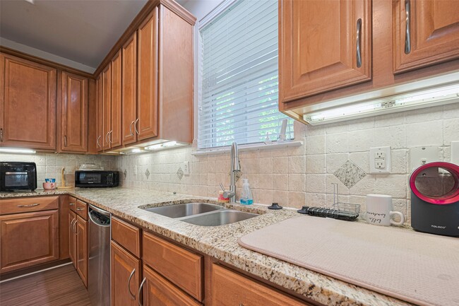 Photo - 24 Versante Ct