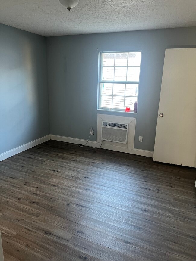 Photo - 204 N Warren St Unidad 15