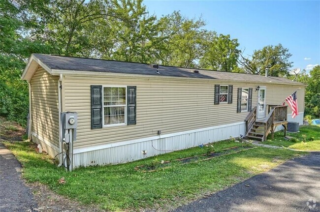 Building Photo - 5195 NY-52 Rental