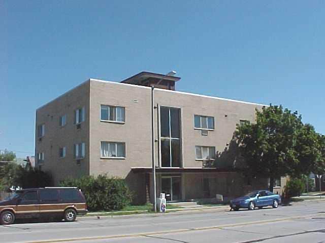 Building Photo - Lincoln Unit 32