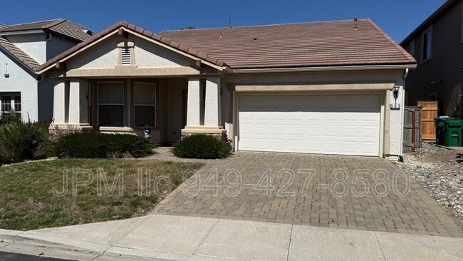 Building Photo - 565 Connemaras Ct