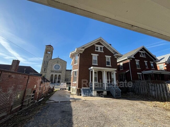 Photo - 810 Sunset Ave