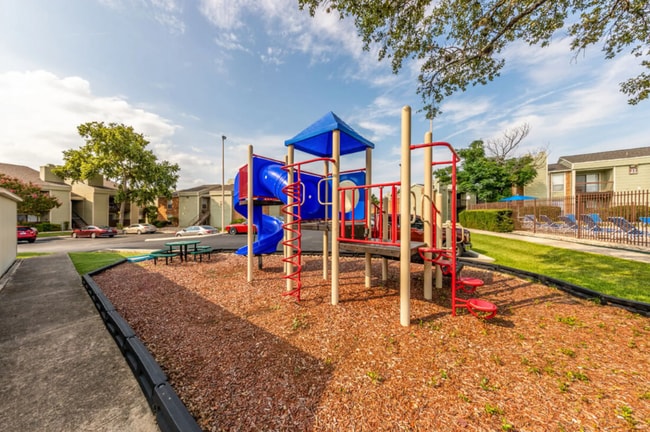 Photo - Summer Creek Apartments