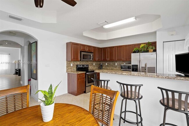 Photo - 970 SW 144th Ave