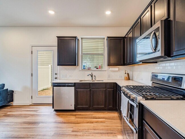 Photo - 7904 Mandela Bend