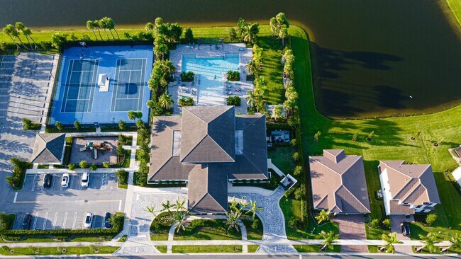 3509 Bauer Rd