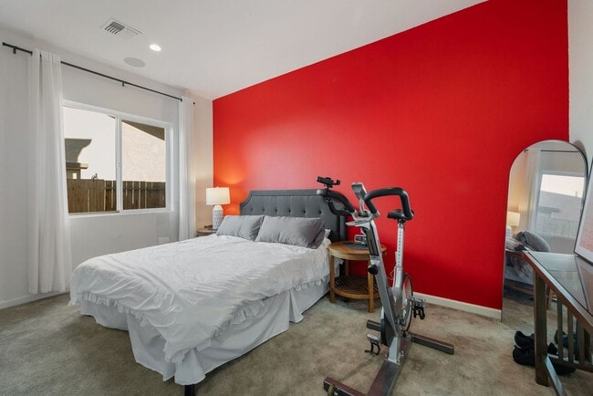 Photo - Beautiful 4BR/4BA home in the gated Copper View community. Features spacious living areas, mounta...