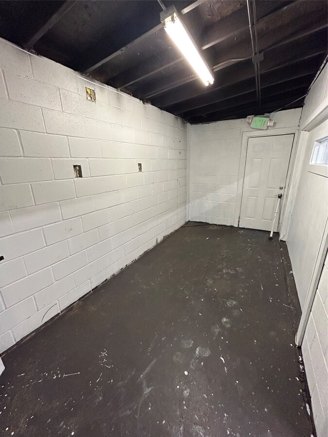 Photo - 1804 N Main St