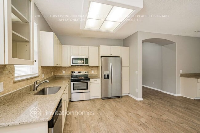 Photo - 1952 Bridgeview Cir