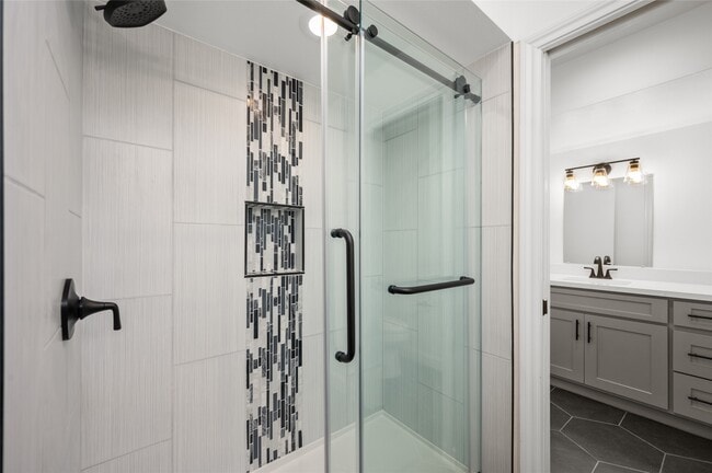 Photo - 2744 Briarhurst Dr Unit 33