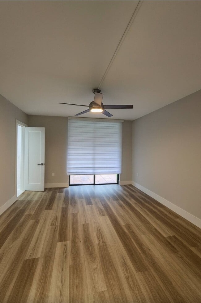 Building Photo - 8045 SW 107th Ave Rental