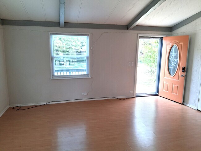 Photo - 1109 Elyse Dr