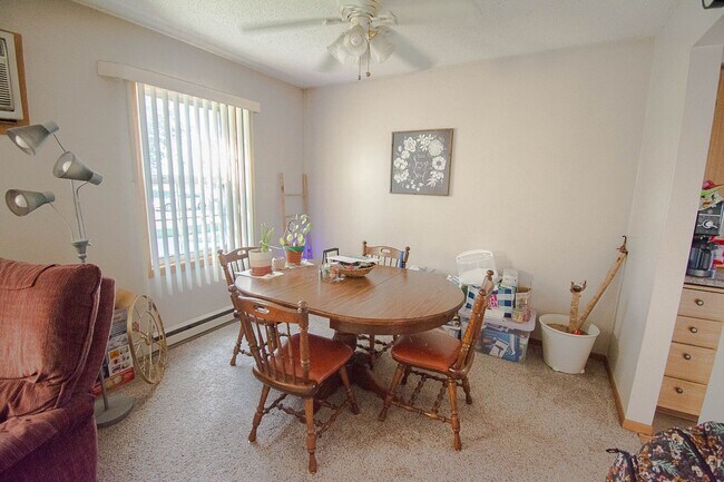 Photo - 2315 30th Ave NW Unidad #A