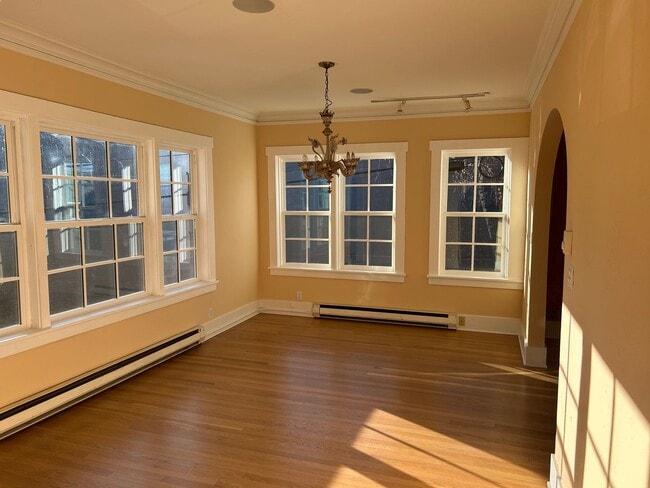 Photo - 2015 Franklin Ave E Unit 2