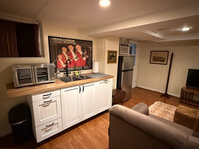 Photo - 3525 R St NW Unit English Basement