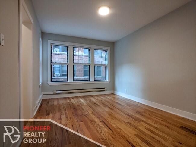 Photo - 4409 N Wolcott Ave