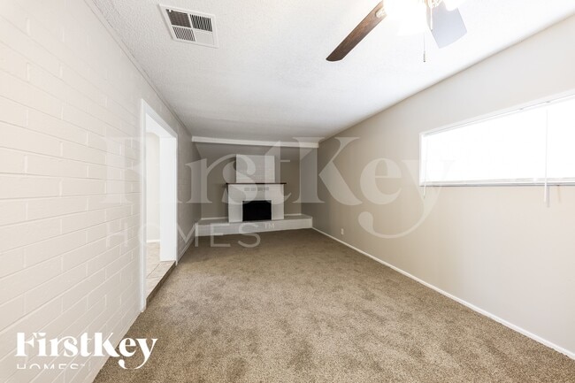 Photo - 2118 W Montebello Ave