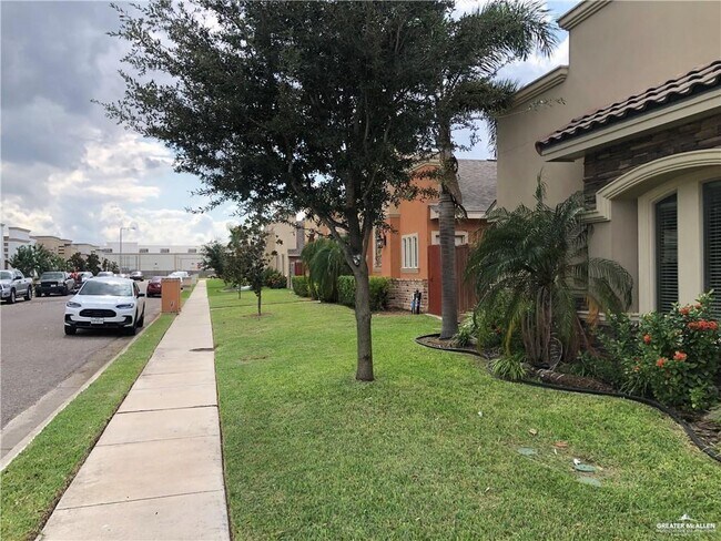 Photo - 11 N Ebony St Unit 3