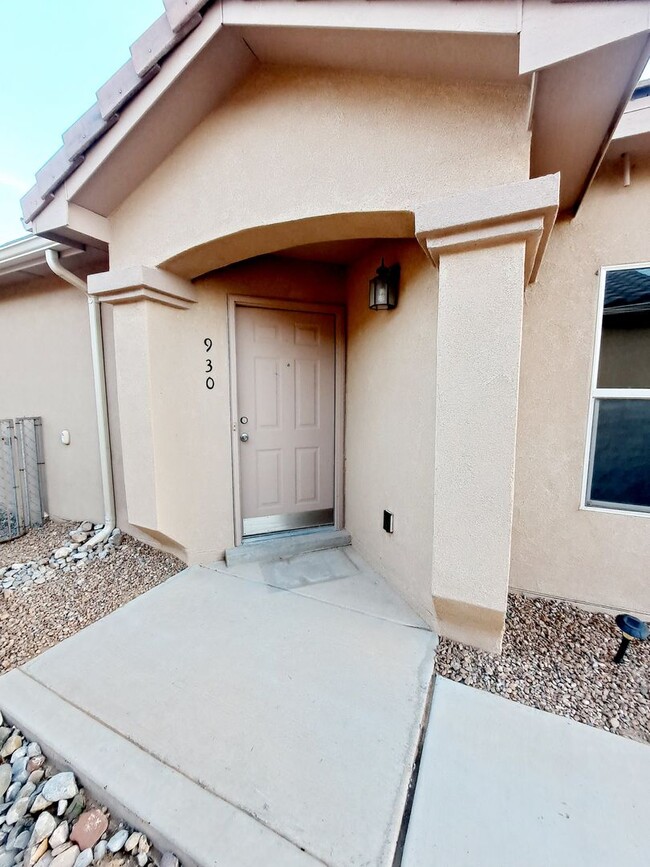 Photo - Cute 3 bed, 2 bath home in Huning Ranch