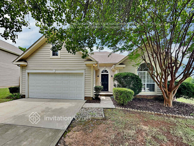 Photo - 7135 Badenoch Ct House