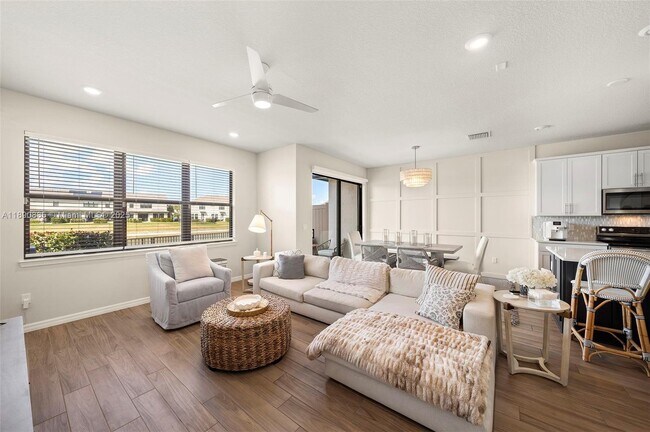 Photo - 2193 Appleton Cir S