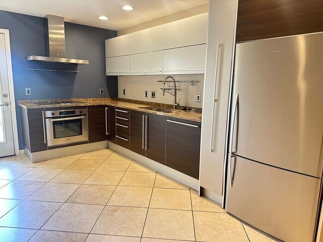 Photo - Gated Community Townhome!