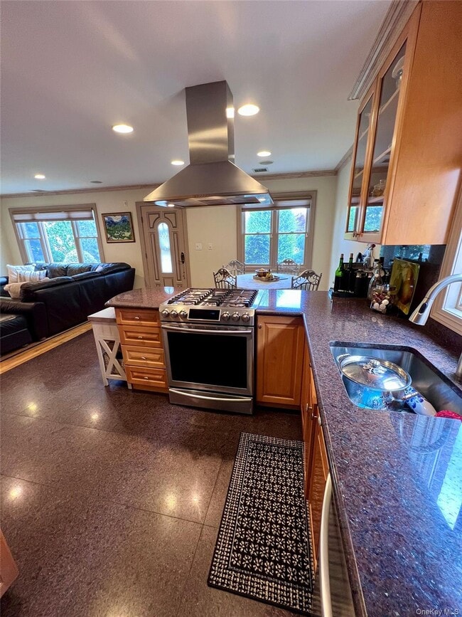 Photo - 157-24 20th Rd
