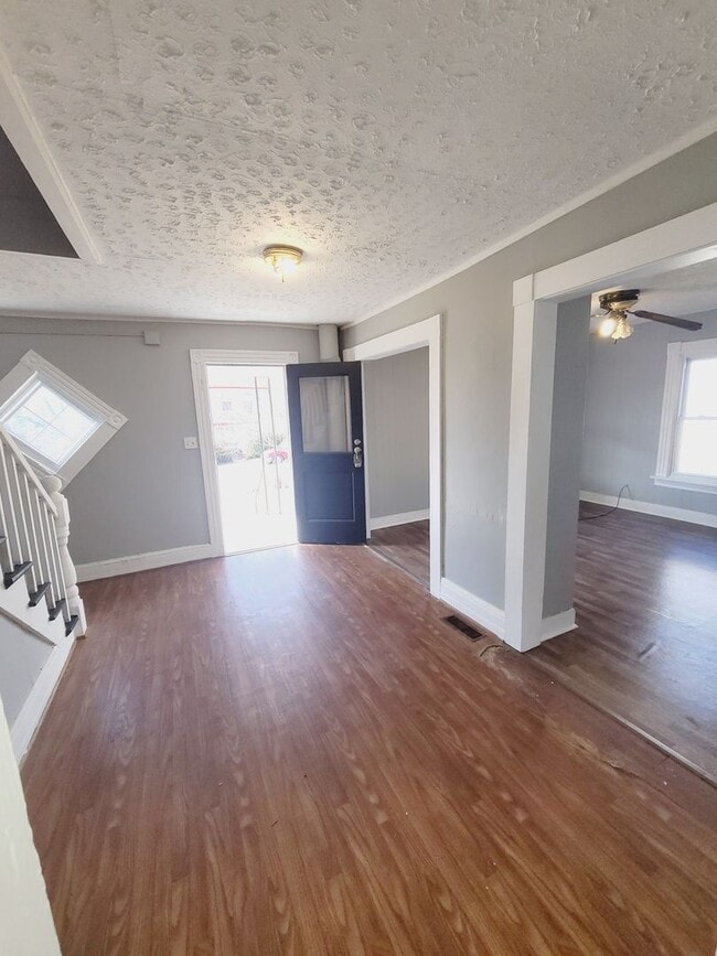 Photo - Two-Bedroom Single Family Home in Downtown...