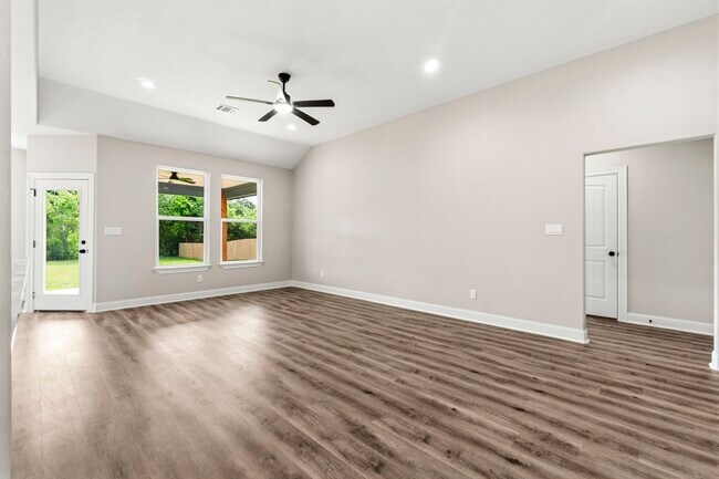 Photo - 1208 Ada St