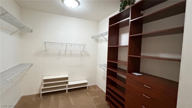 Building Photo - 2205 Willow Wren Dr
