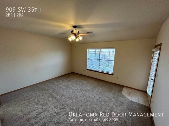 Photo - 909 SW 35th St