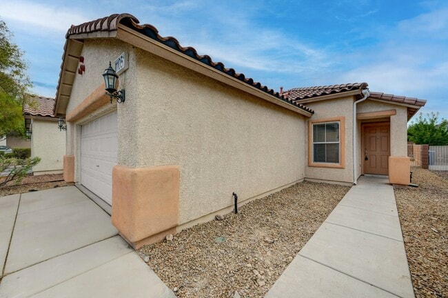 Photo - 11051 Alora St