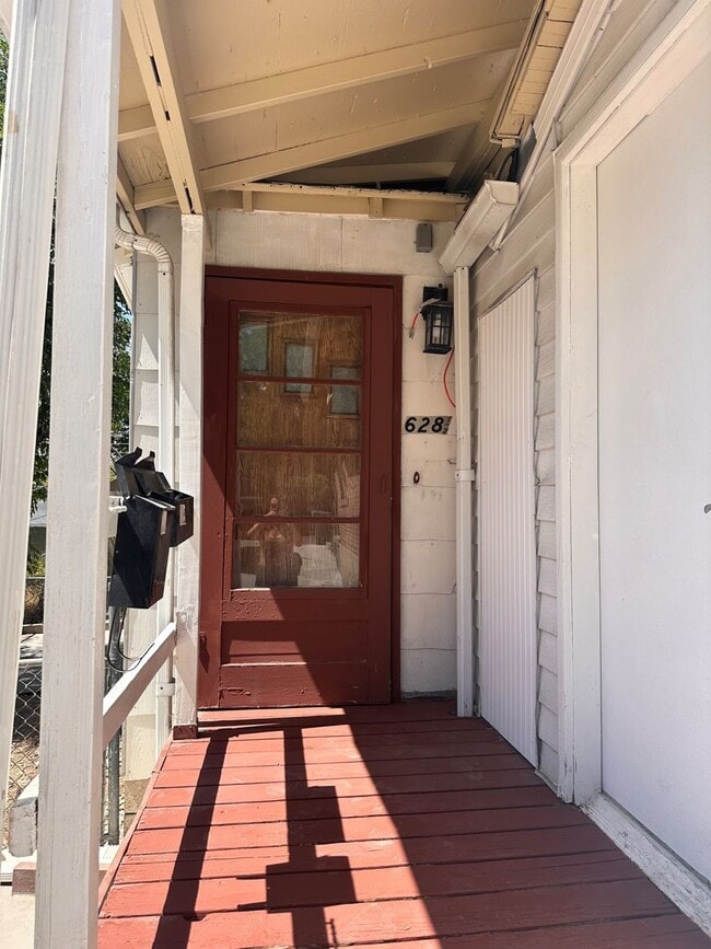 Photo - 628 S University St Unidad 628 S versity #2