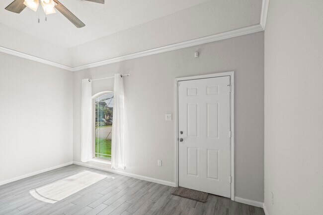 Photo - 4801 Wenda St