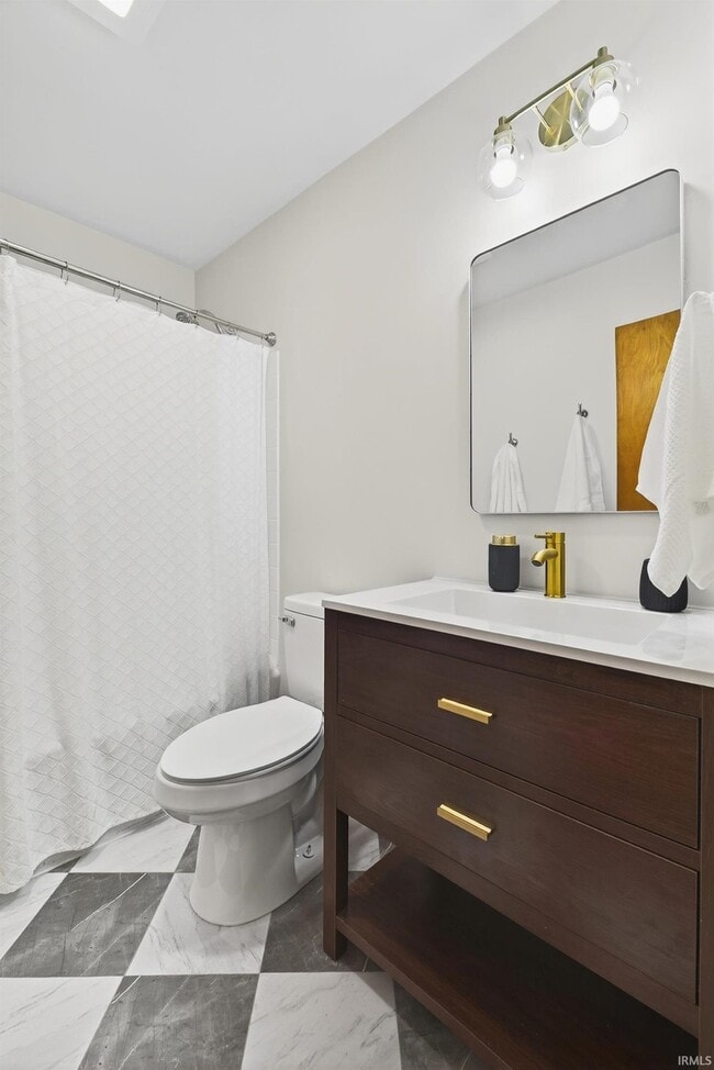 Photo - 201 W Church Ln