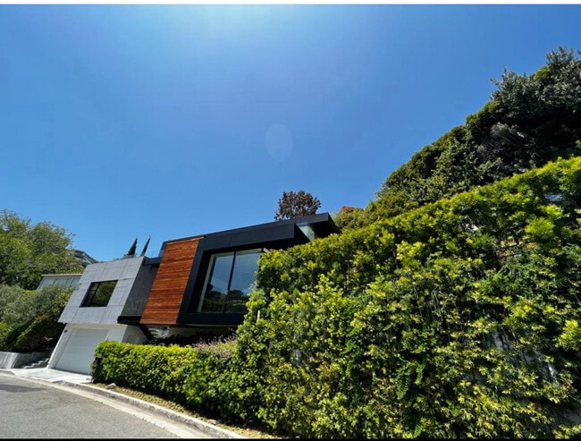 Photo - 1331 Belfast Dr