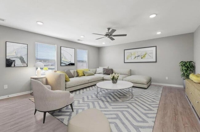 Photo - 301 Krauss Dr