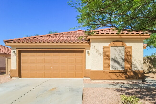 Building Photo - 1006 S Clancy Cir
