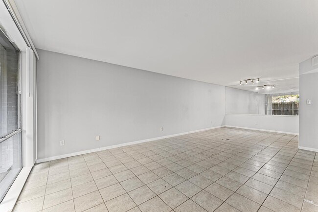 Photo - 4627 Wild Indigo St