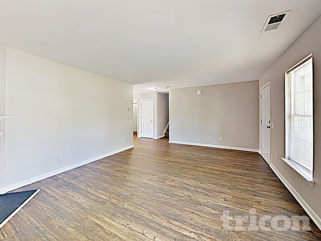 Photo - 1305 Peach Park Ln