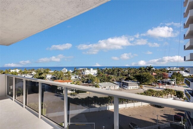 Photo - 2715 N Ocean Blvd Unidad 7D