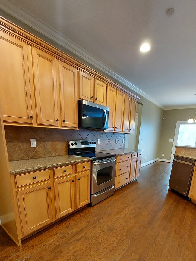 Photo - 4596 Sawmill Pl